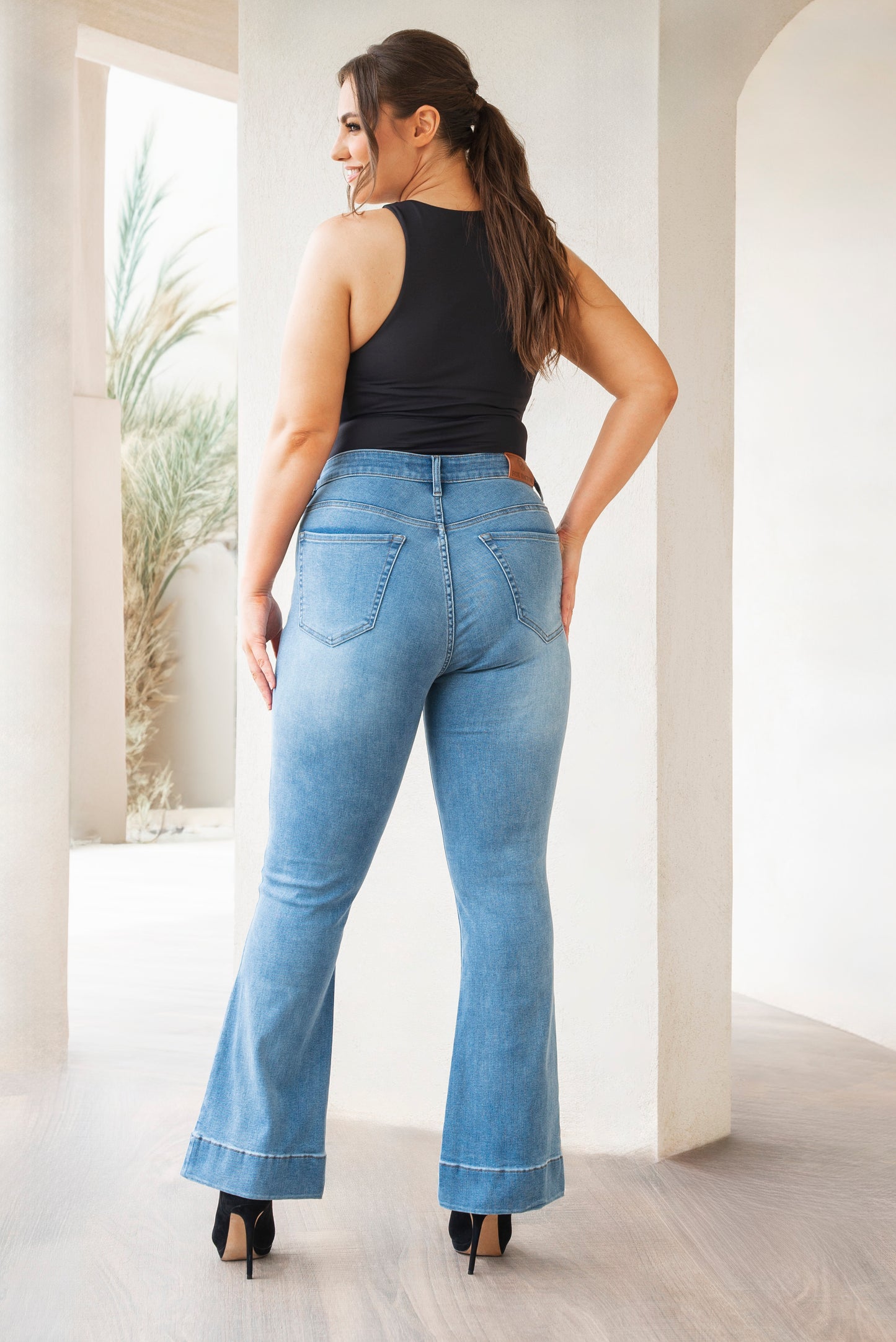 Fox Factor Flare Jeans in Manila Blue