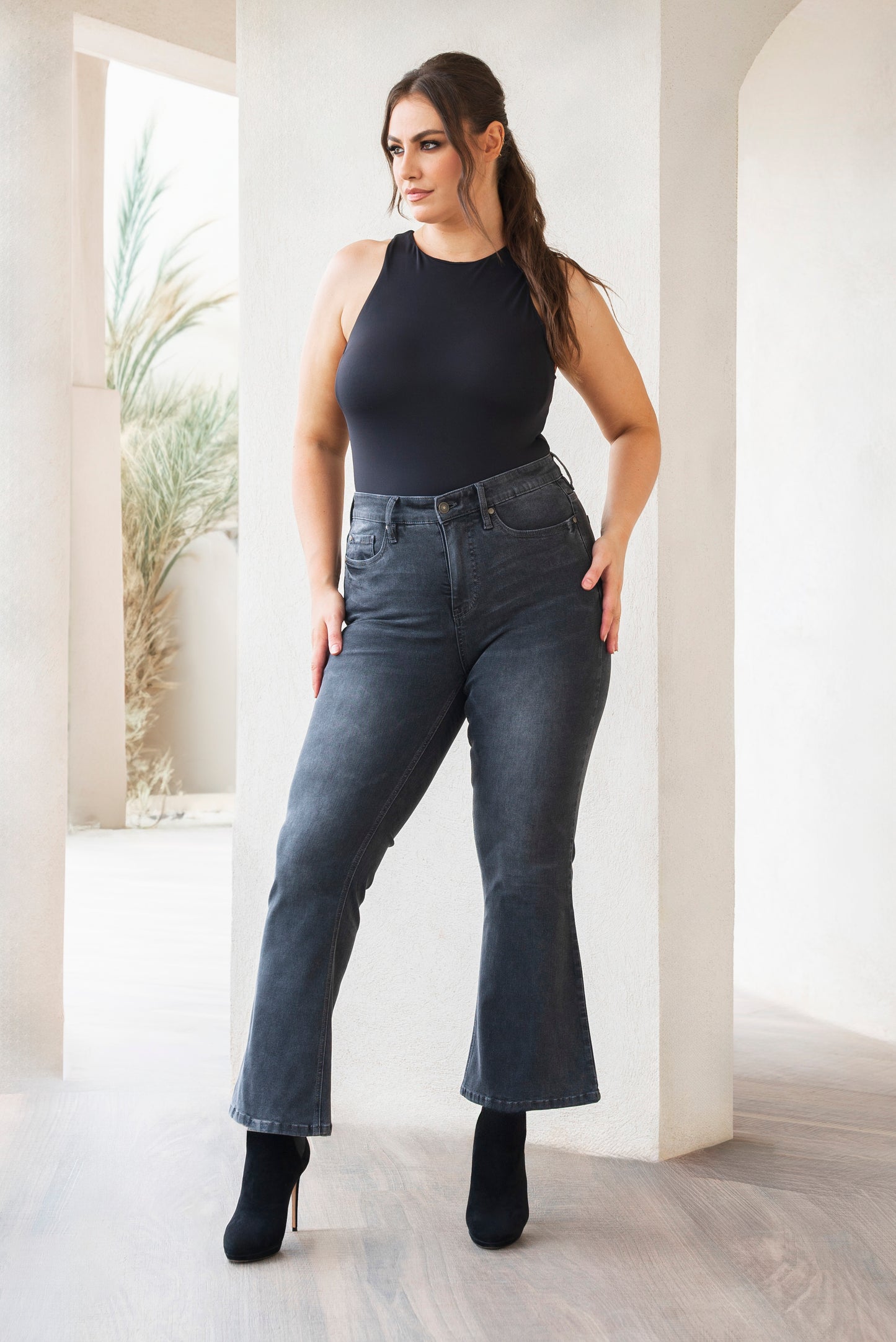 Fox Factor Flare Jeans in Rome Black