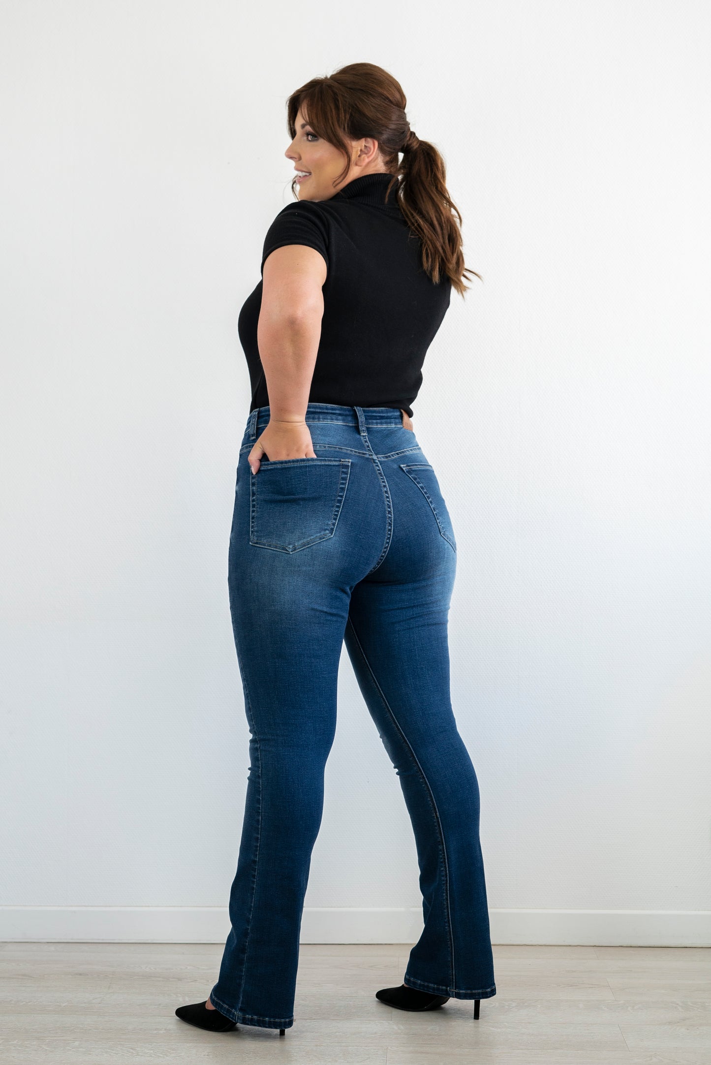 Fox Factor Bootcut Jeans in Rocky Blue